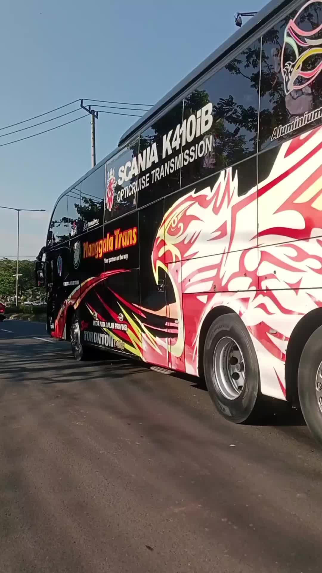 @CELEBES_BUSMKS