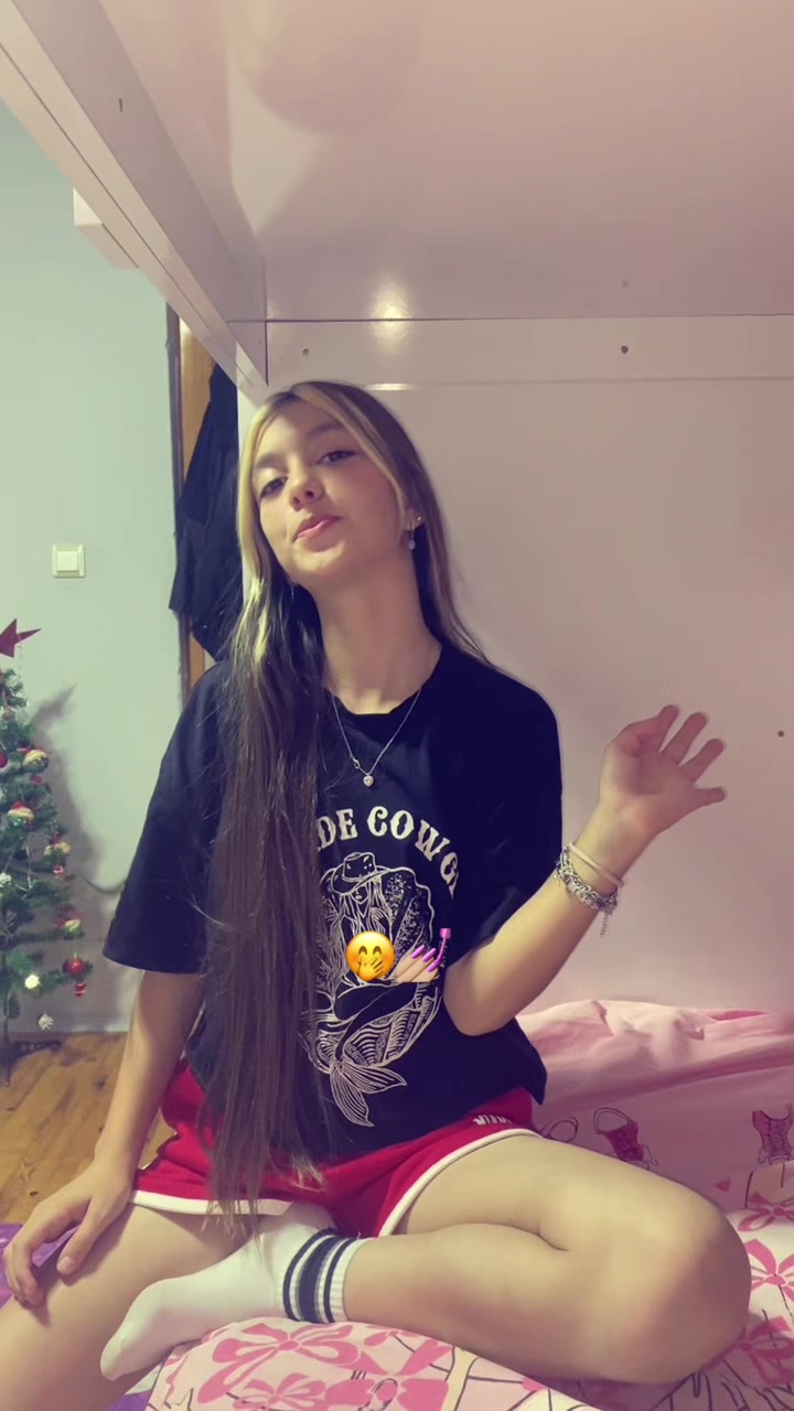 @ℰ𝓁𝒾𝓏