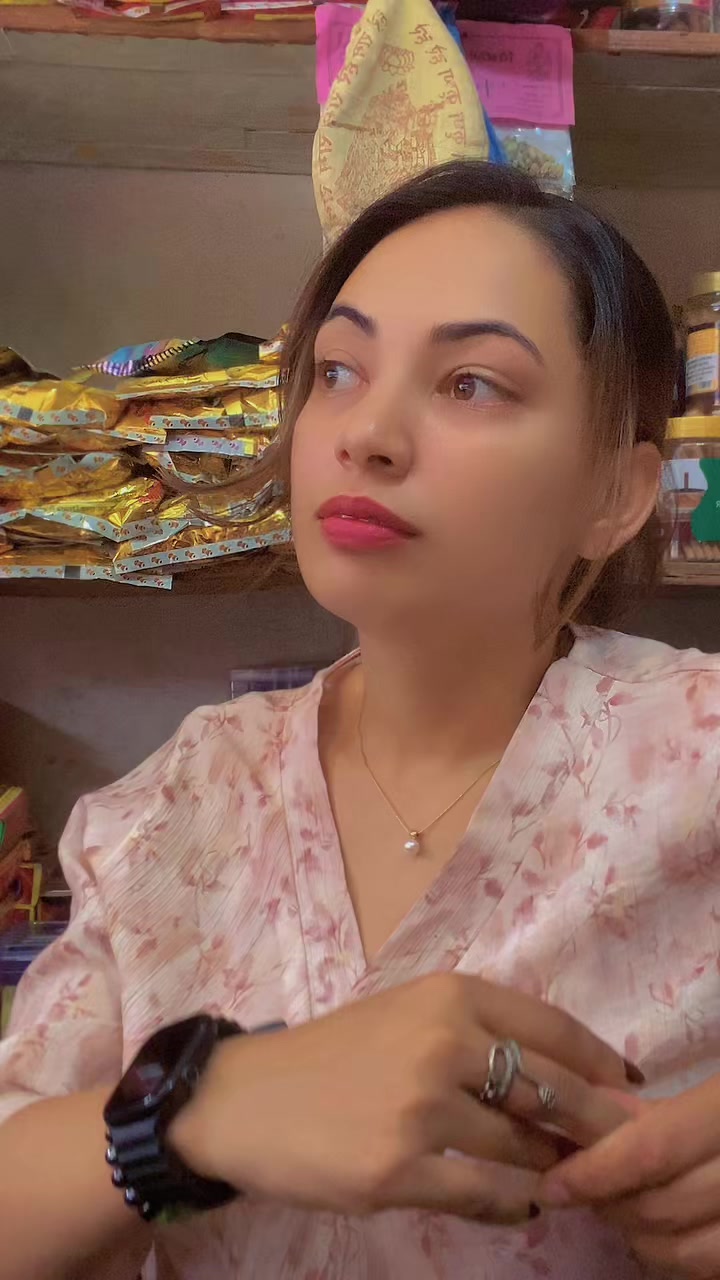 @Miss_Bhandari🇳🇵