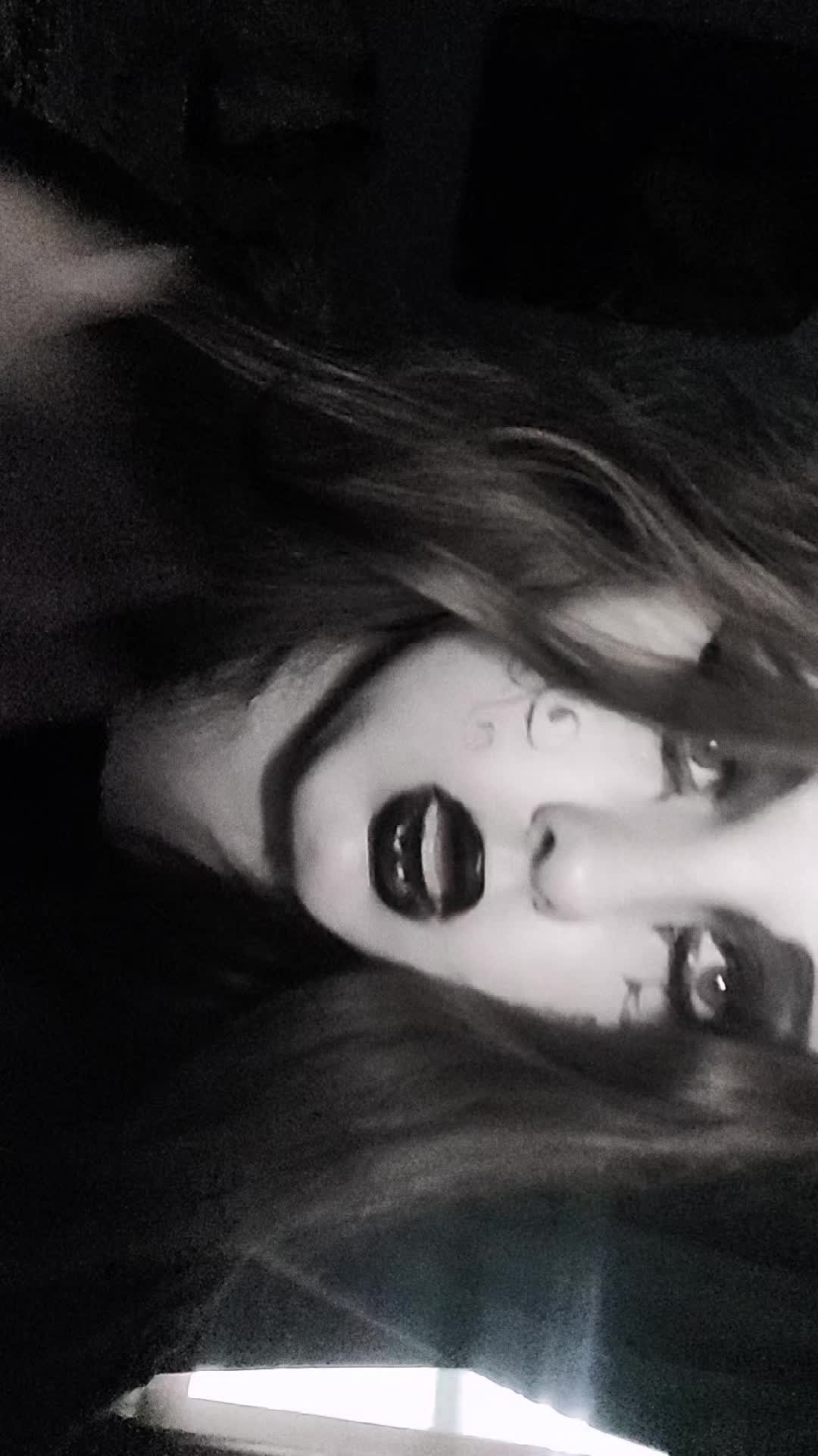 @🤑