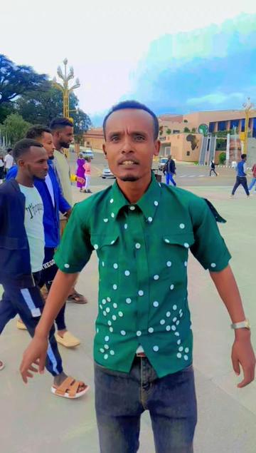 @Tesfahun Hailu/ና በይኝ ወምበርማ/