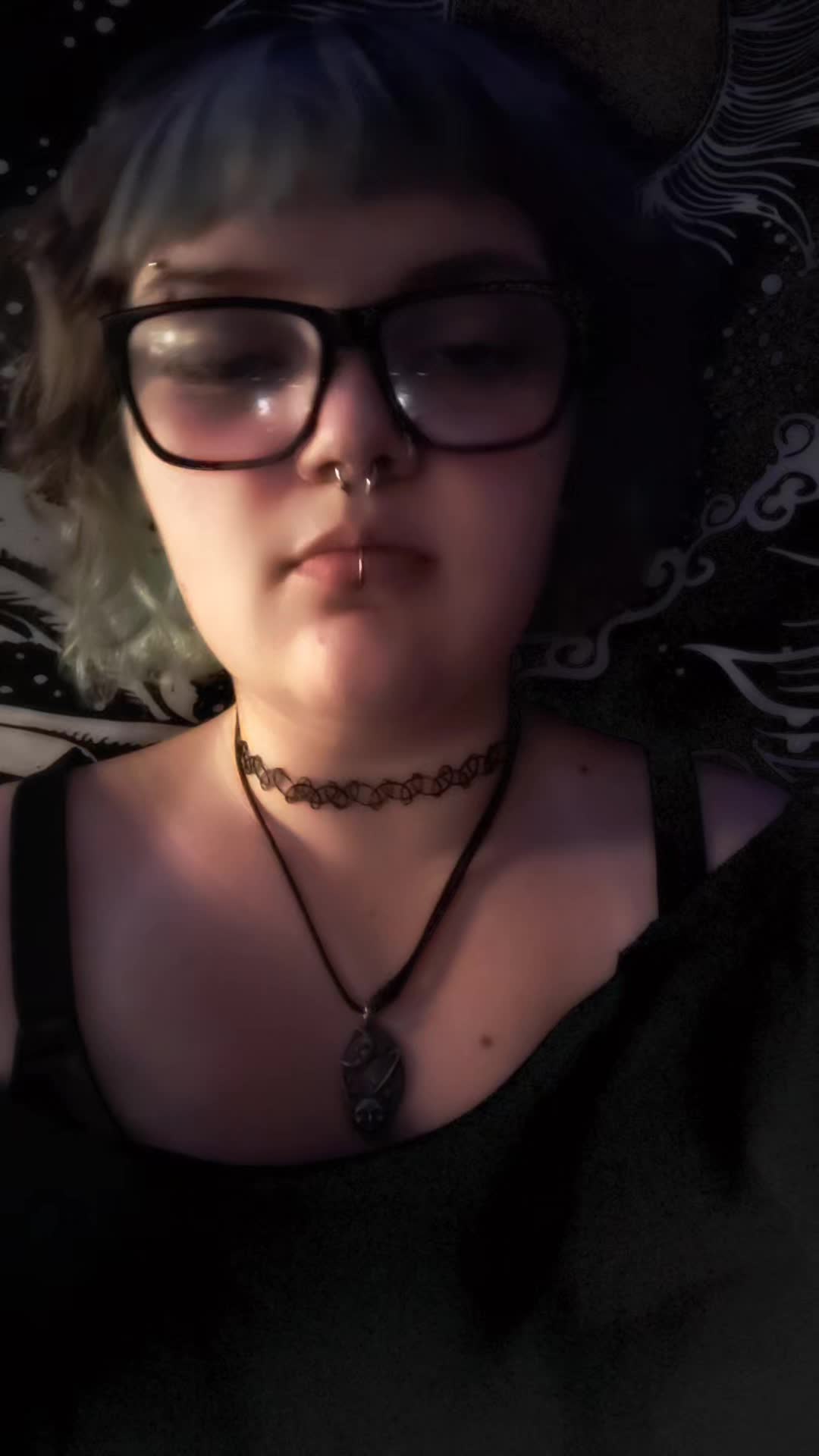 @x_livingdeadghoul_x
