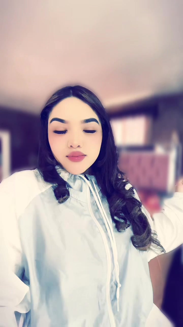 @Bebecita👀💙