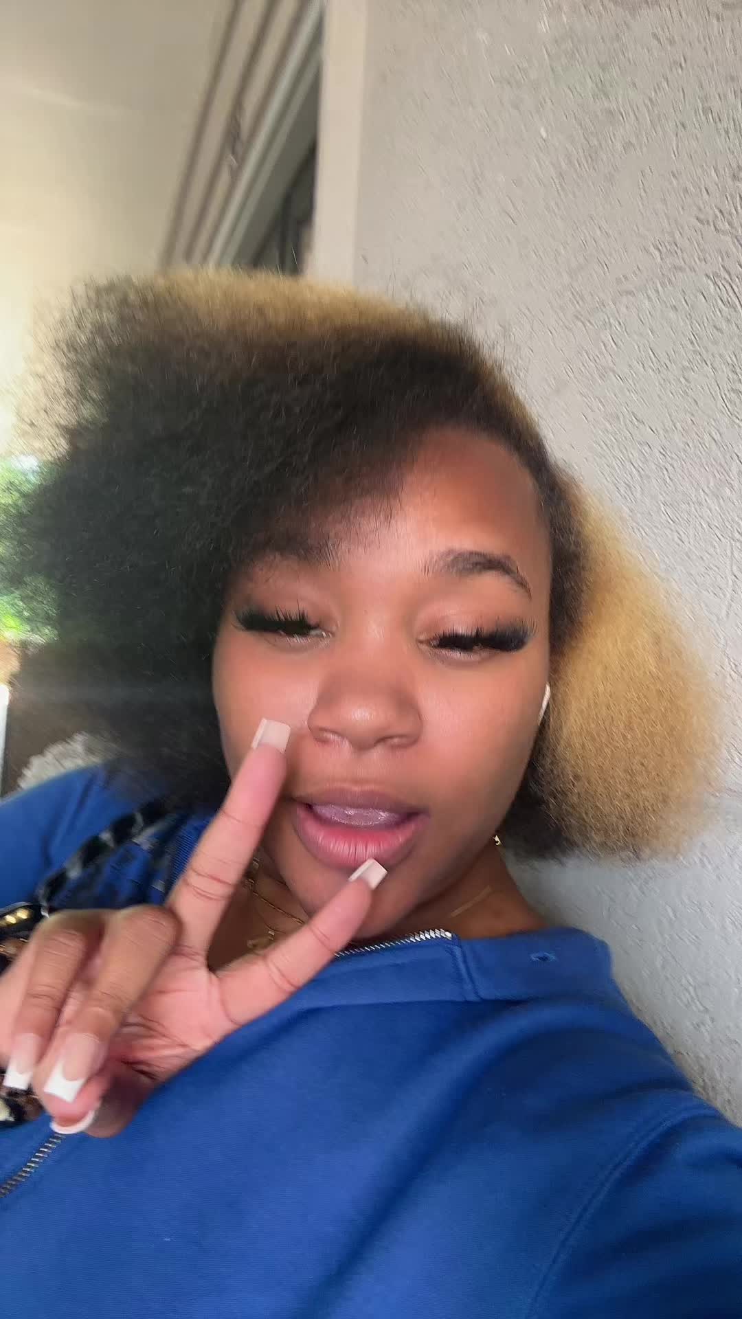 @niyabrione