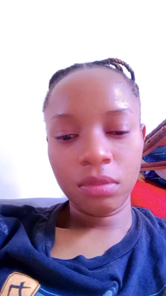 @Igbo girl with foreign face