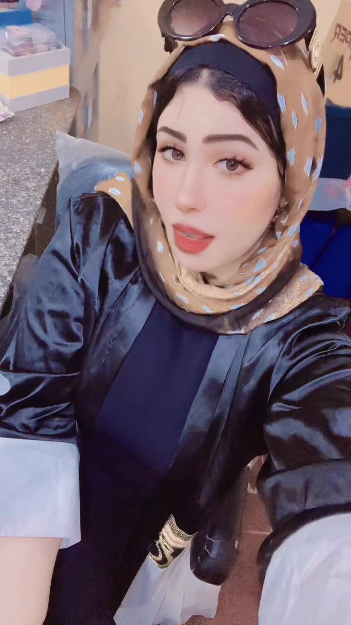 @آلبااااش ممرضهـ☺️🦋💋