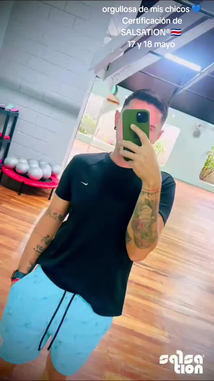 @Adriana Villalobos A