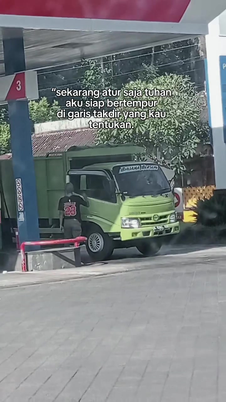 @UMKAKUL_LAGIMABUK