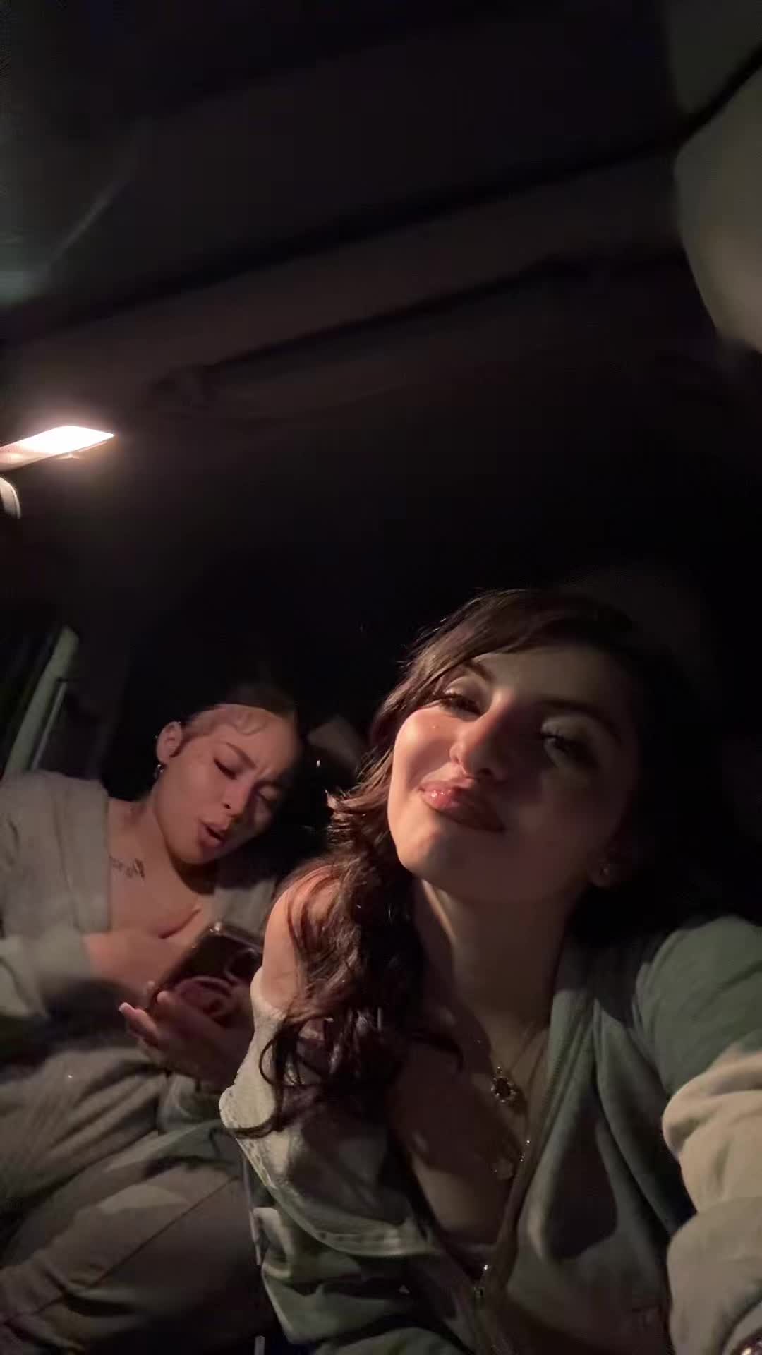 @𝒥.
