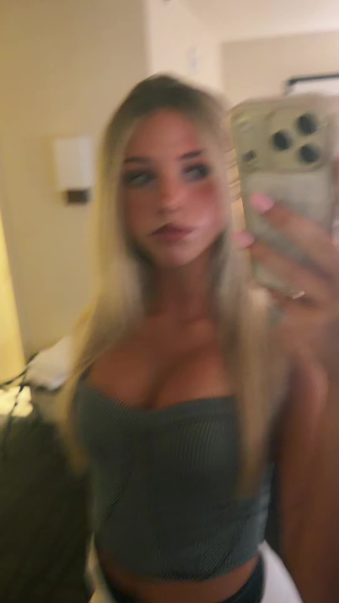 @🤫