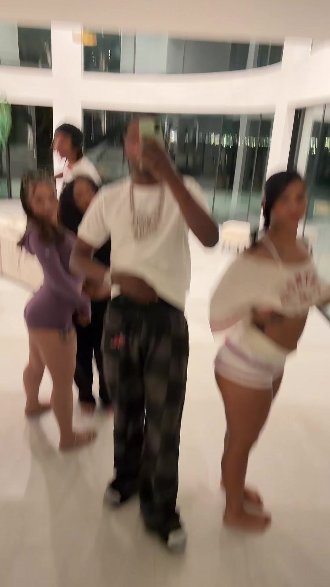@Lil Tjay