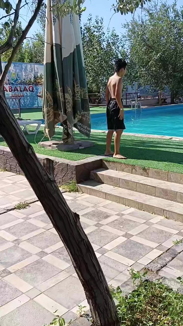 @MontiShoG