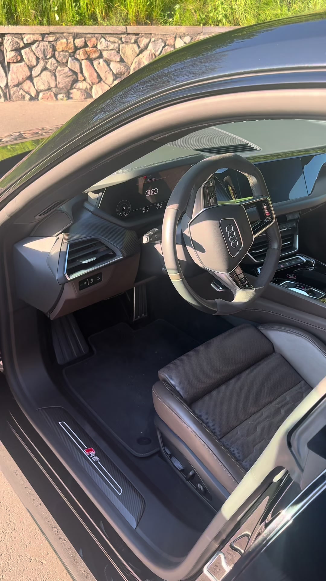 @LuxCars_Ua