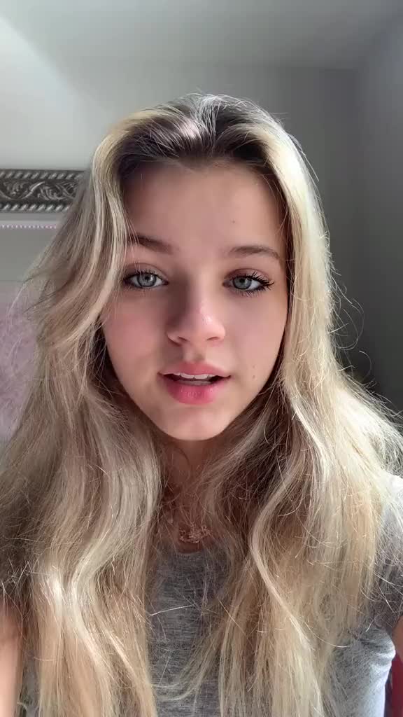 @notsofialianna