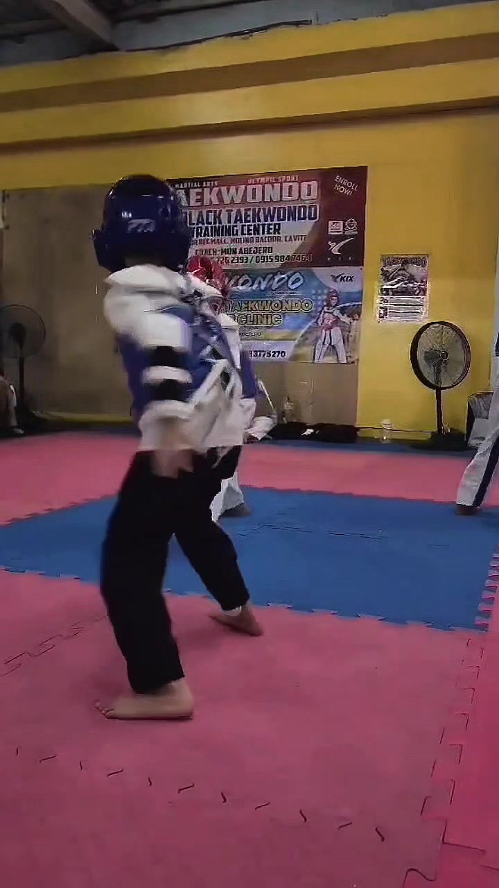 @IT'S KAIJU😝🥋