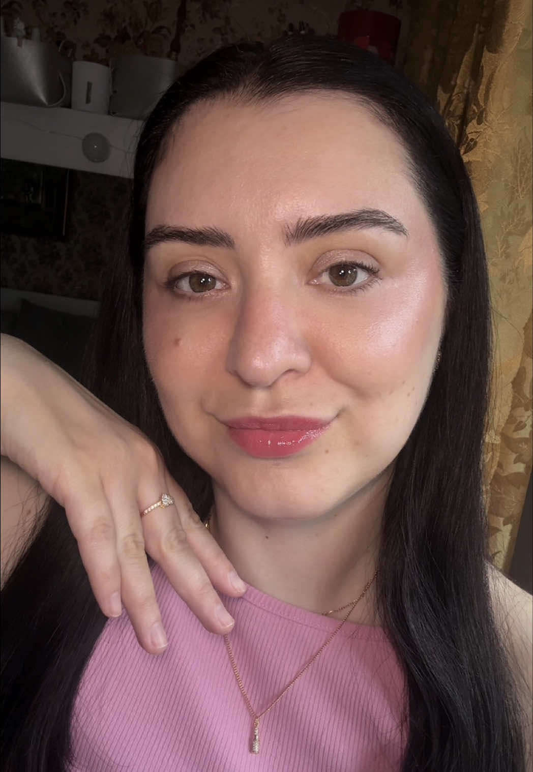 @Каріна 💖| beauty & makeup