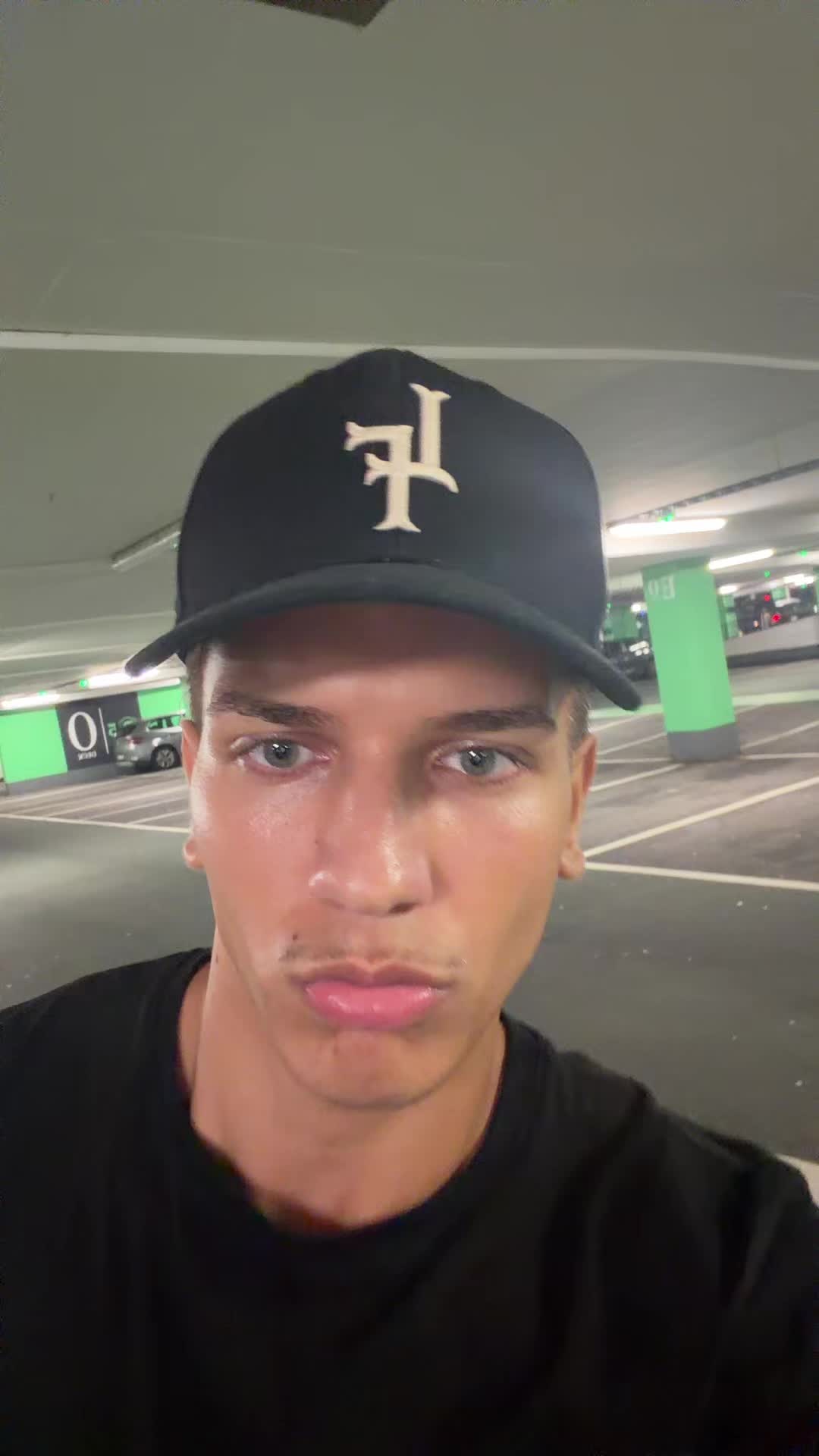 @JJ