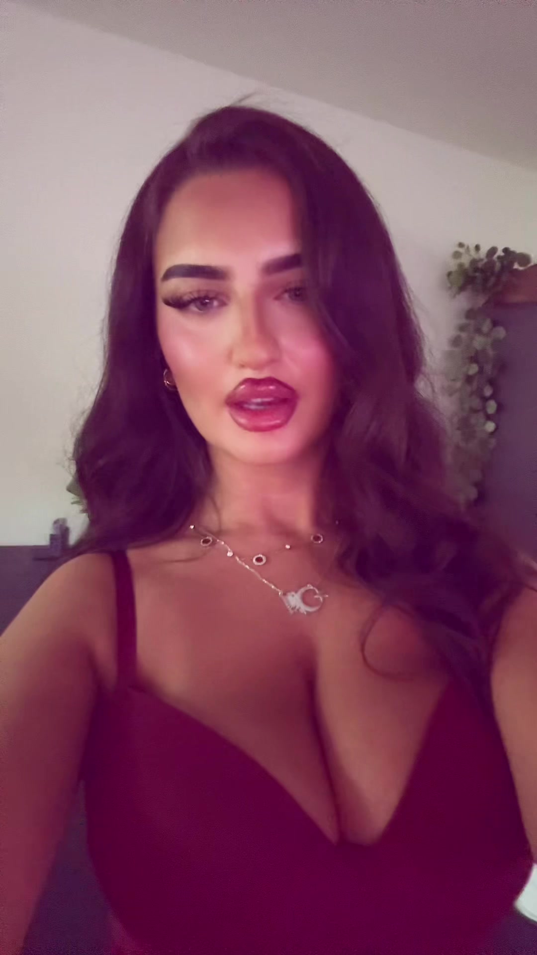 @𝒮