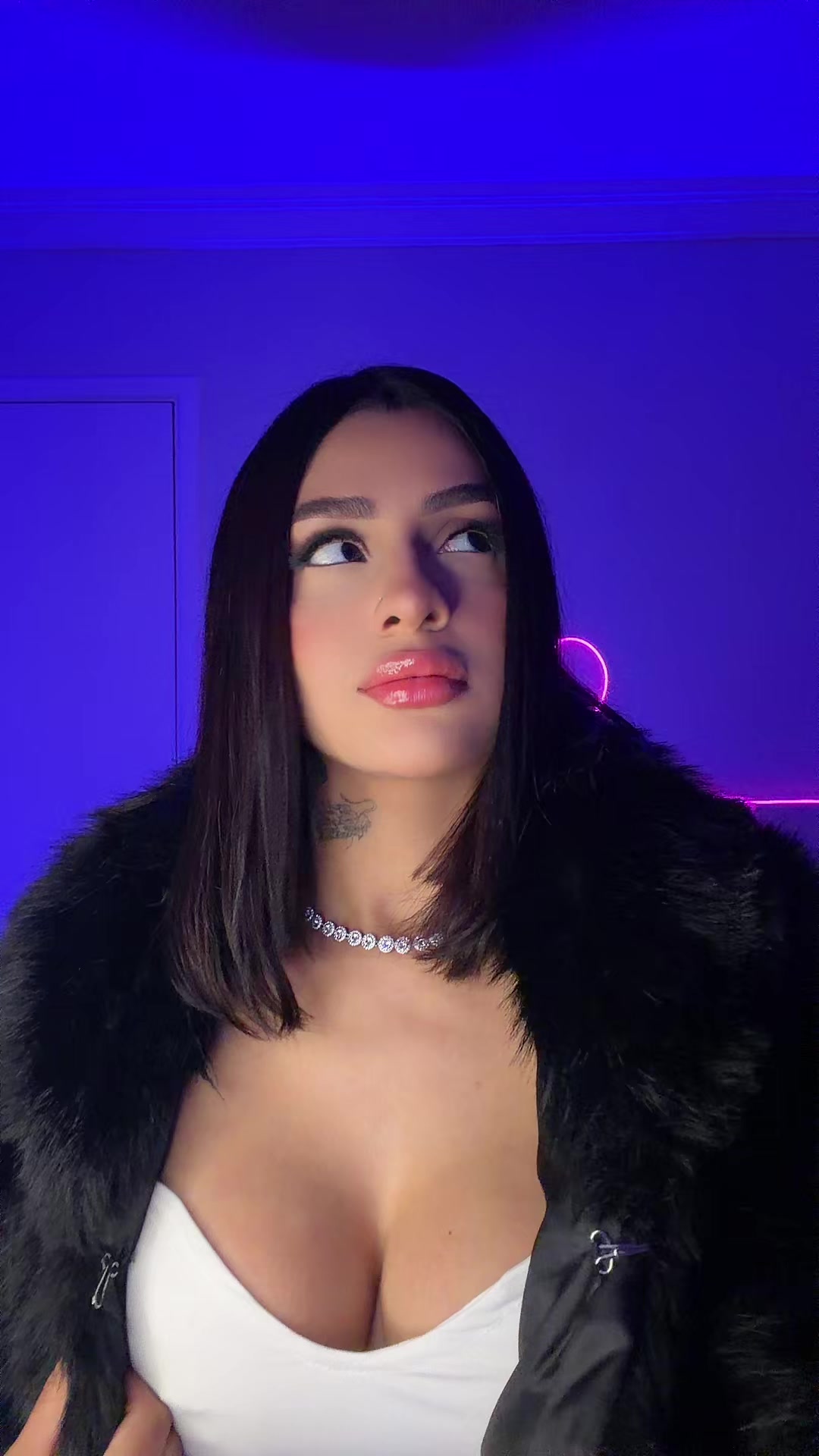 @Thaina Rocha 🐺