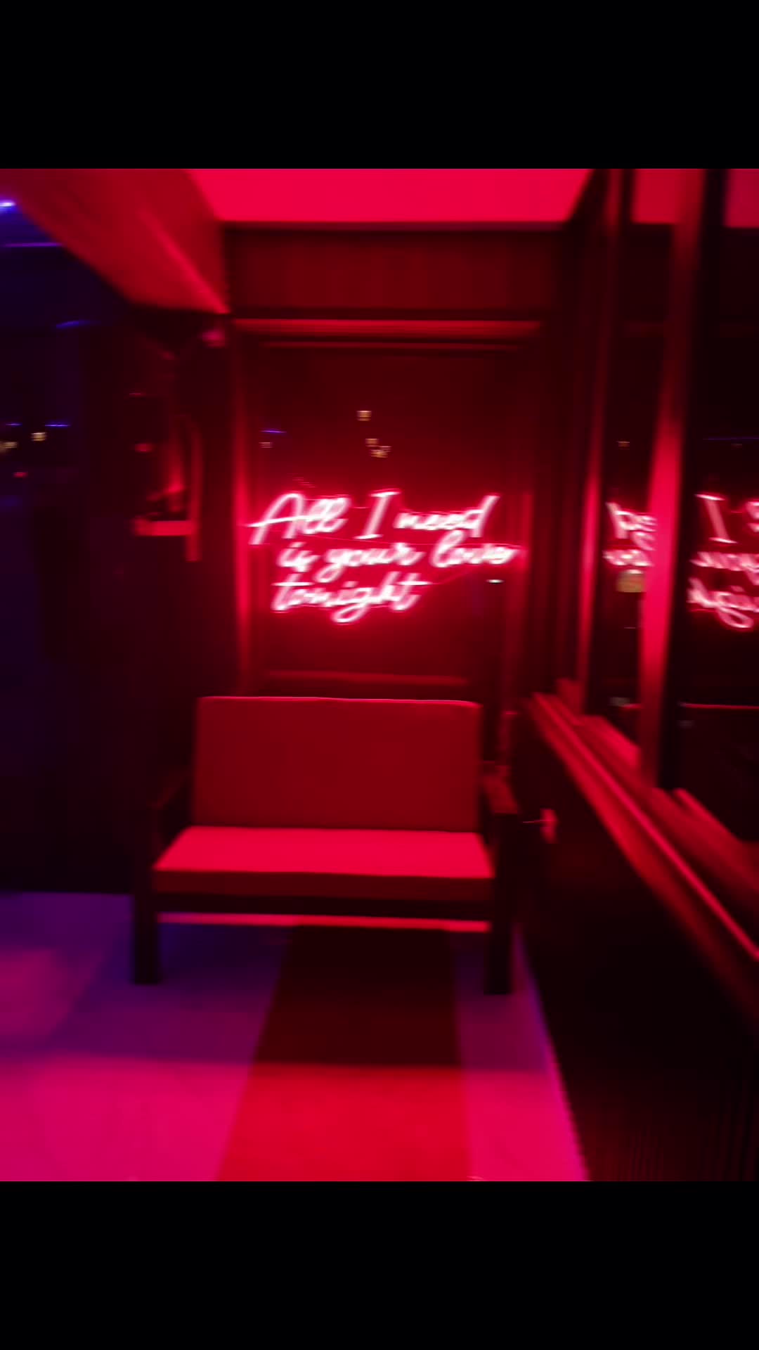 @Truth UltraLounge
