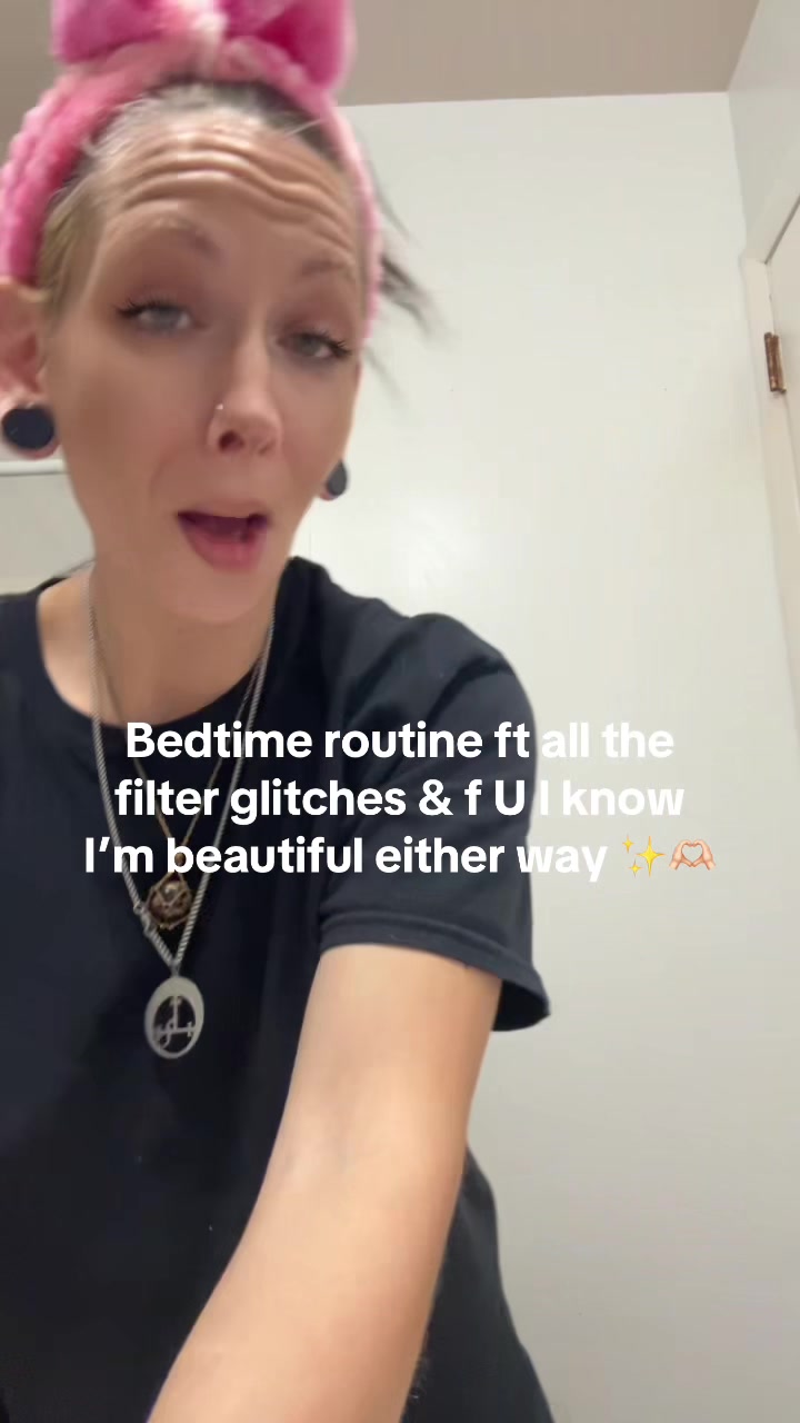 @little_miss_sm0kesal0t