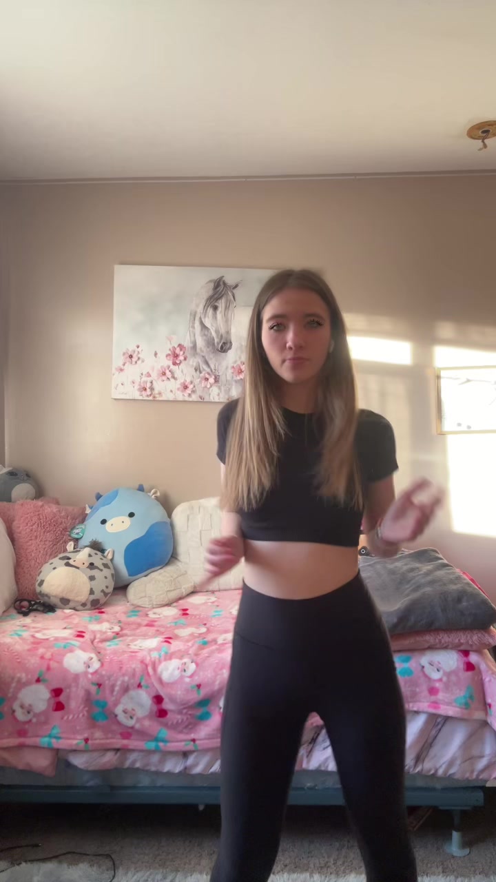 @livy.poo.16