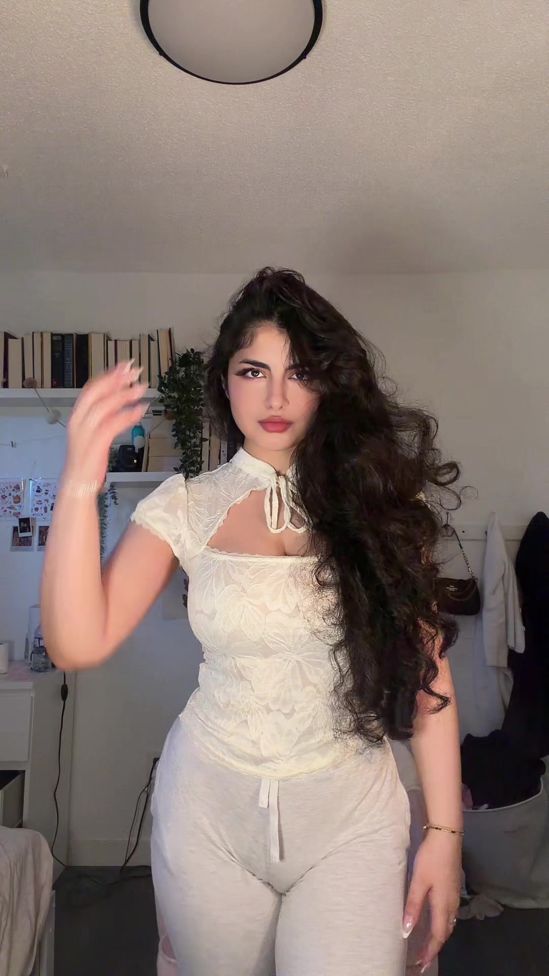 @Hus_77
