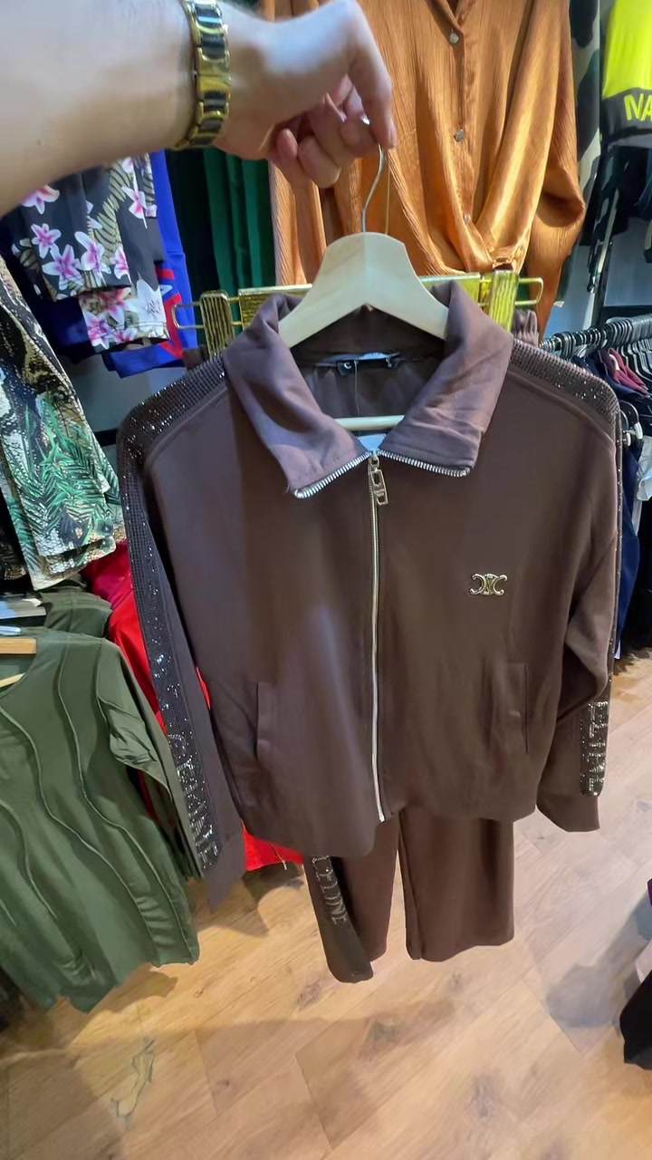 @twenty_two_seven مخيم شعفاط🛍️