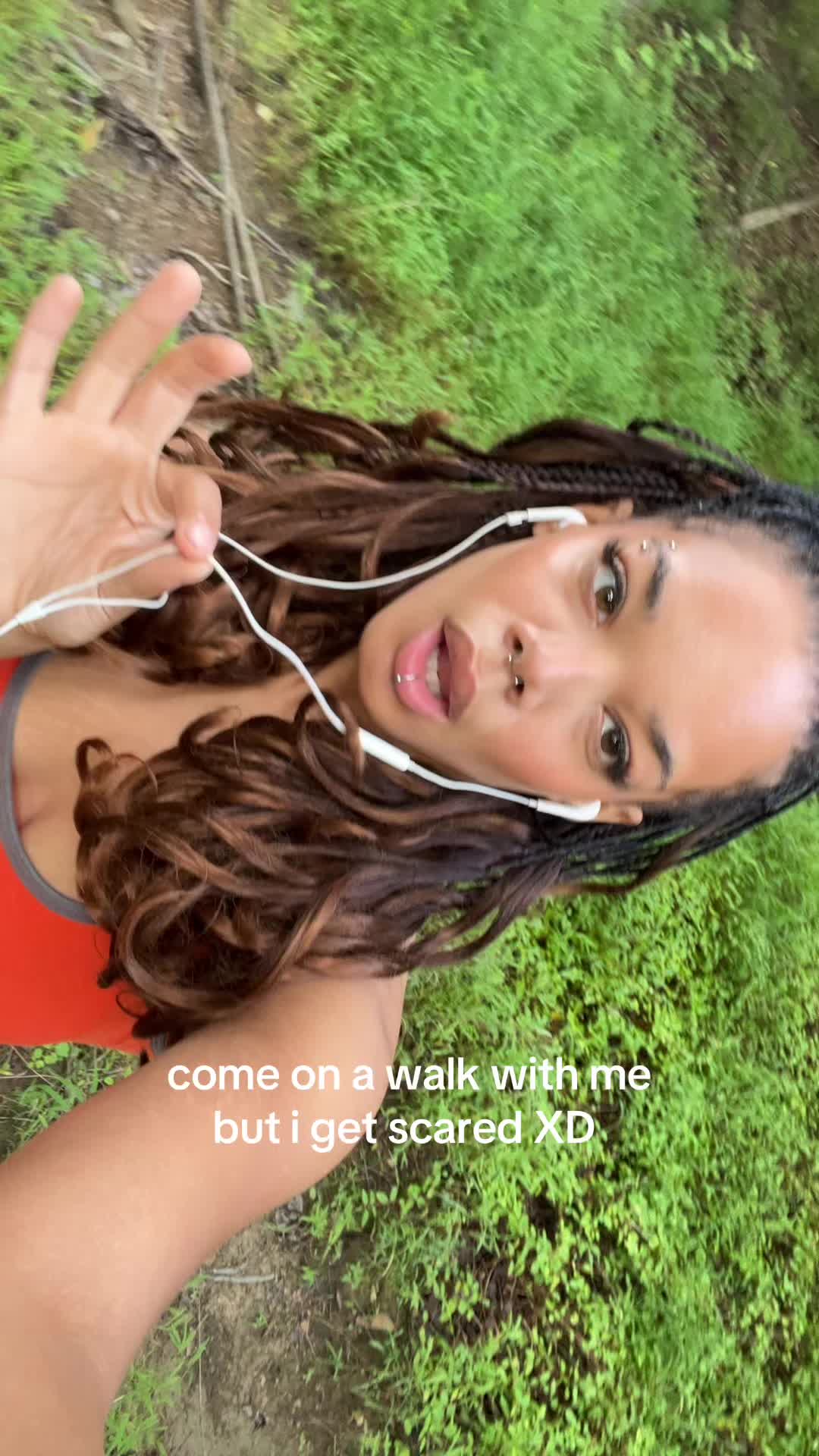 @brittney ⋆.ೃ࿔*:・