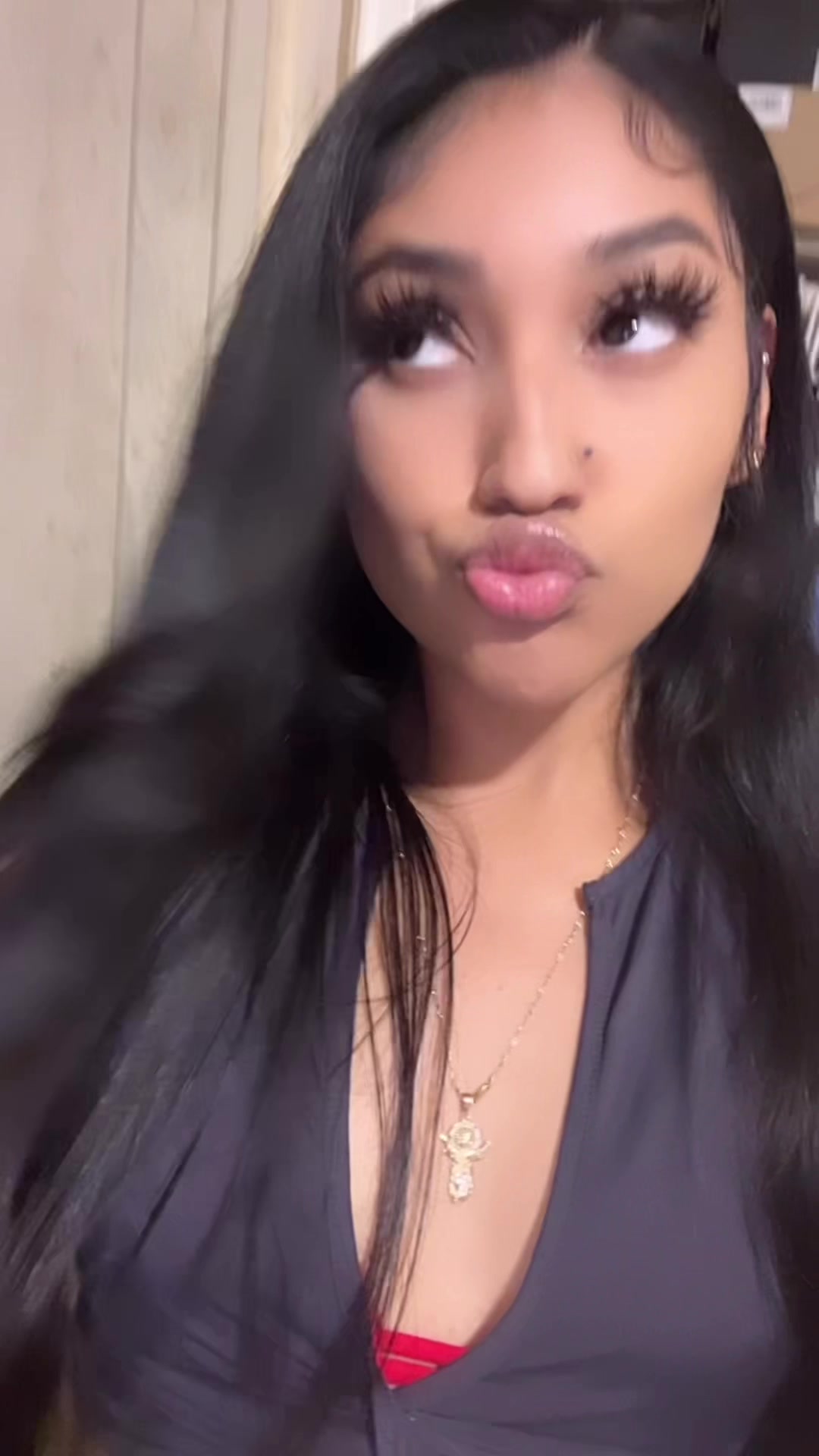 @⃟