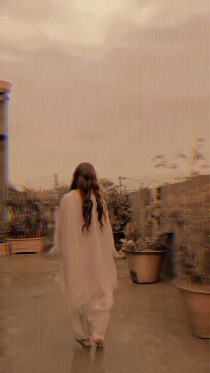 @𝒁𝒂𝒓𝒂 𝑵𝒐𝒐𝒓 🖤
