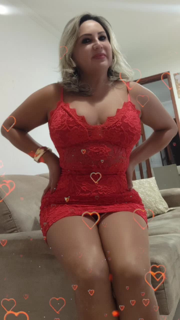 @V&acirc;nia Moura