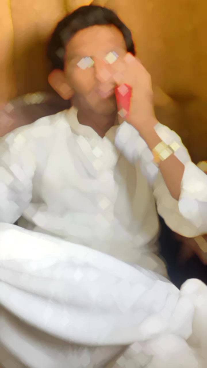 @SALEEM♛ツ