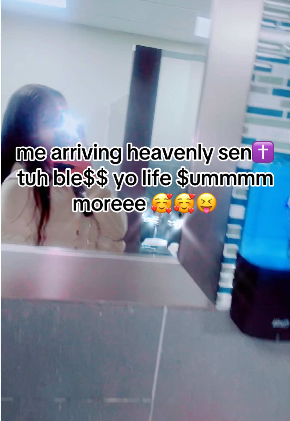 @🥰C H 👑 N 🌹 L 🗝️