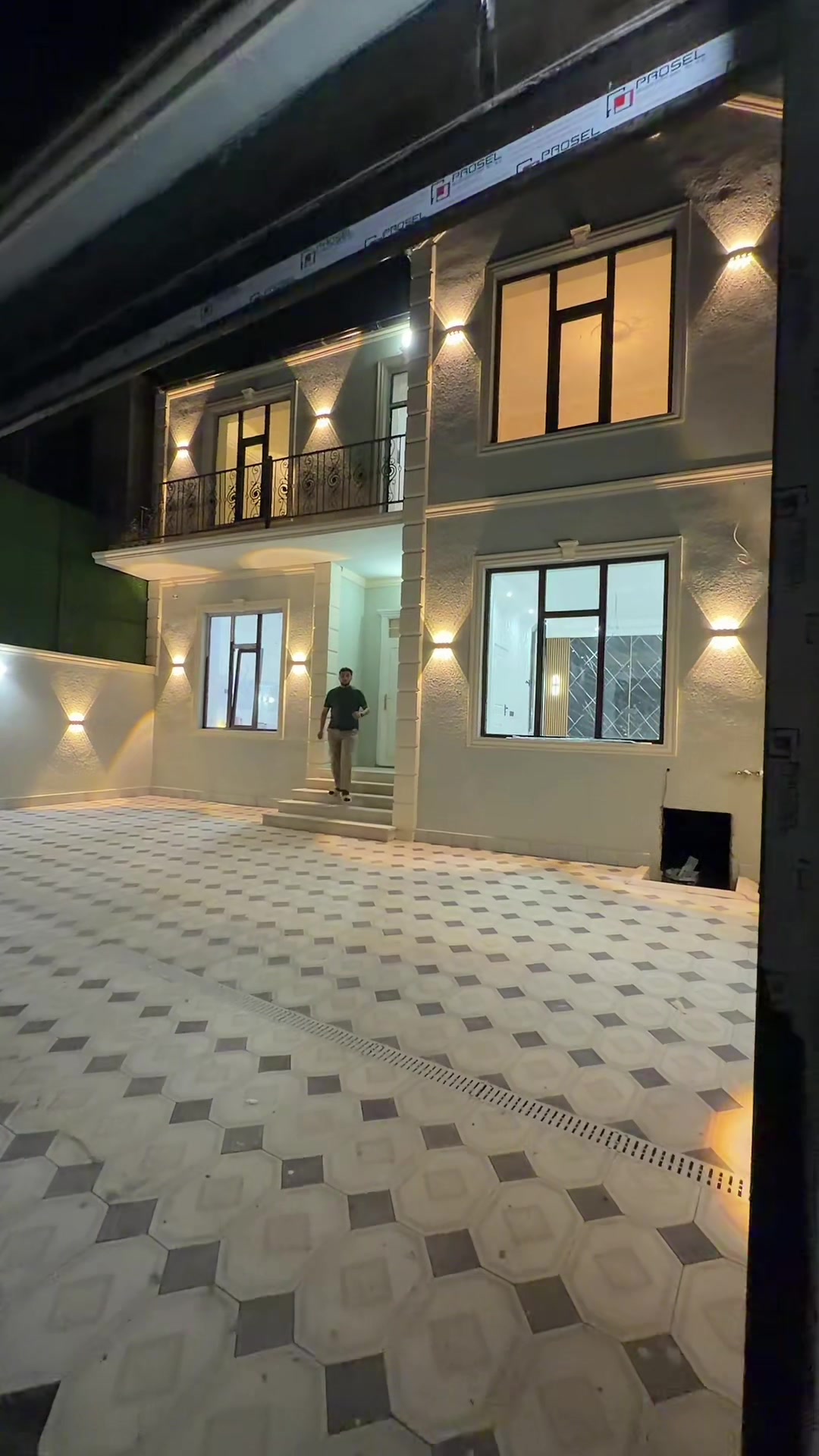 @Emlak&ccedil;ı_Sadiq