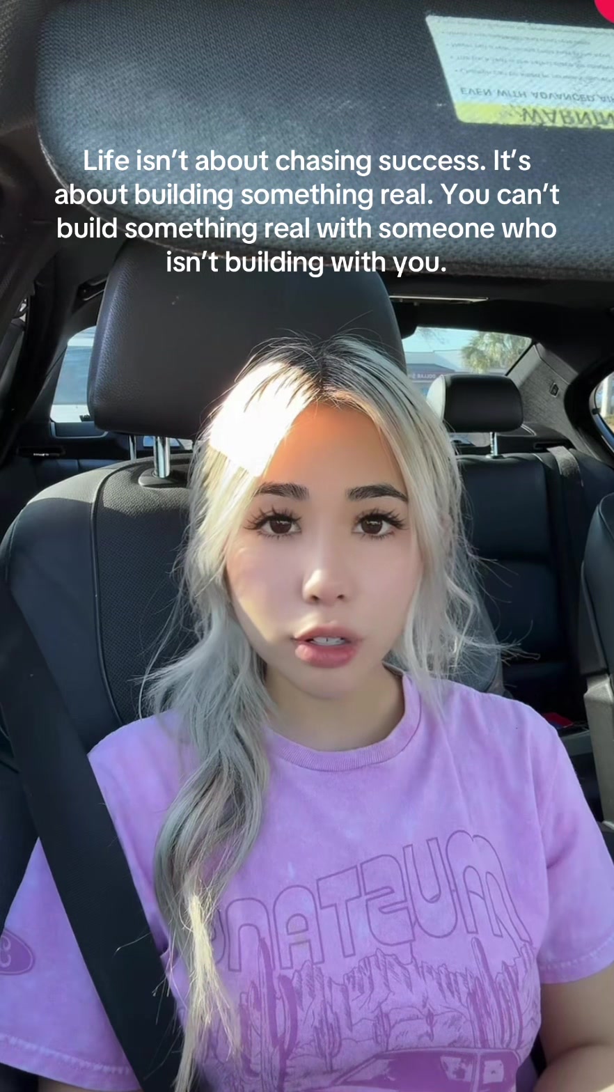 @ninithemuse