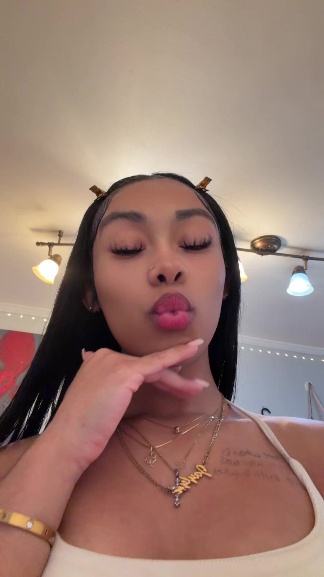 @🧞&zwj;♀️..