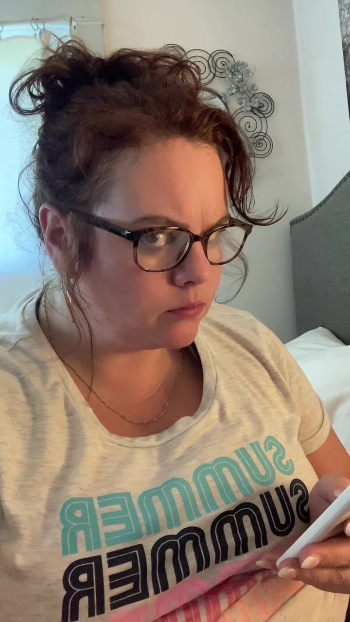 @sarahDoingTheTik