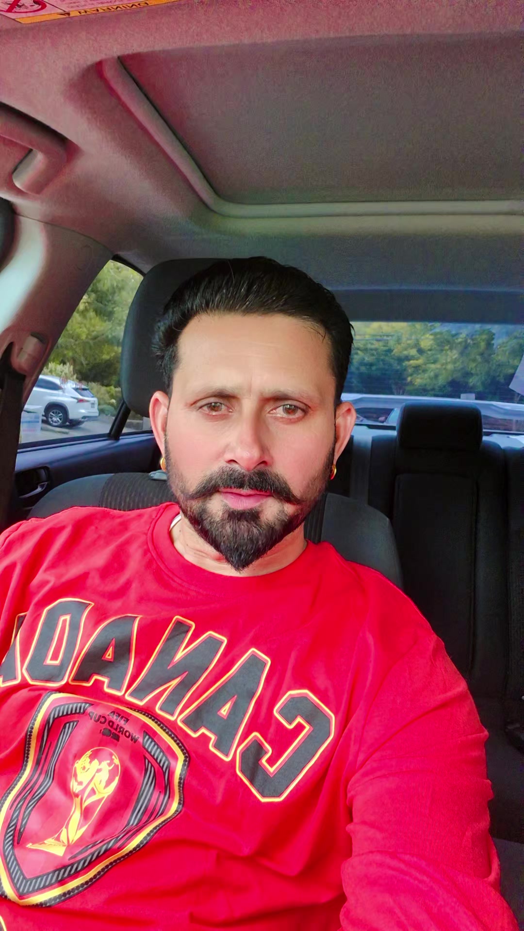 @Lucky ਮੁੰਡਾ 👍🍁🍁🍁SURREY