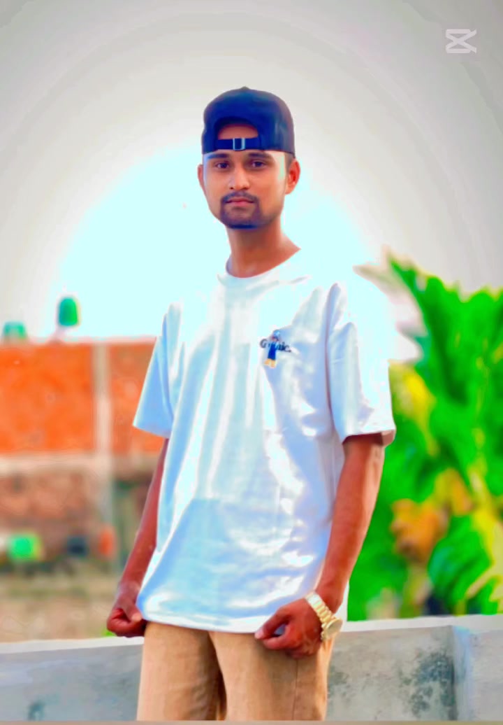 @Mukesh_PrajapaTi🤫🥀💯