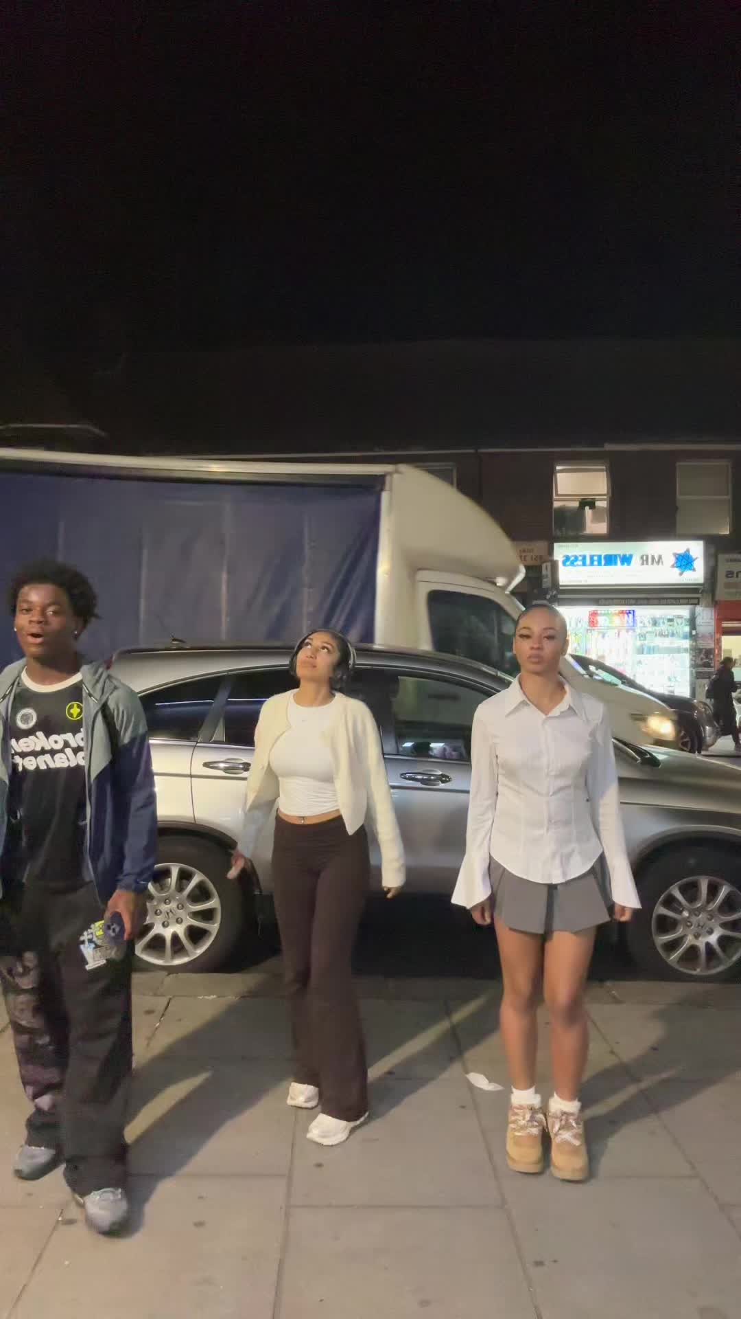 @︎︎👩🏽🦱ྀིྀི