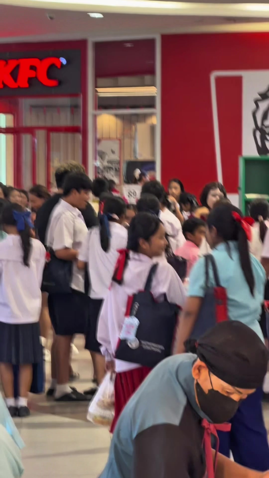 @เลิ่กลั่ก