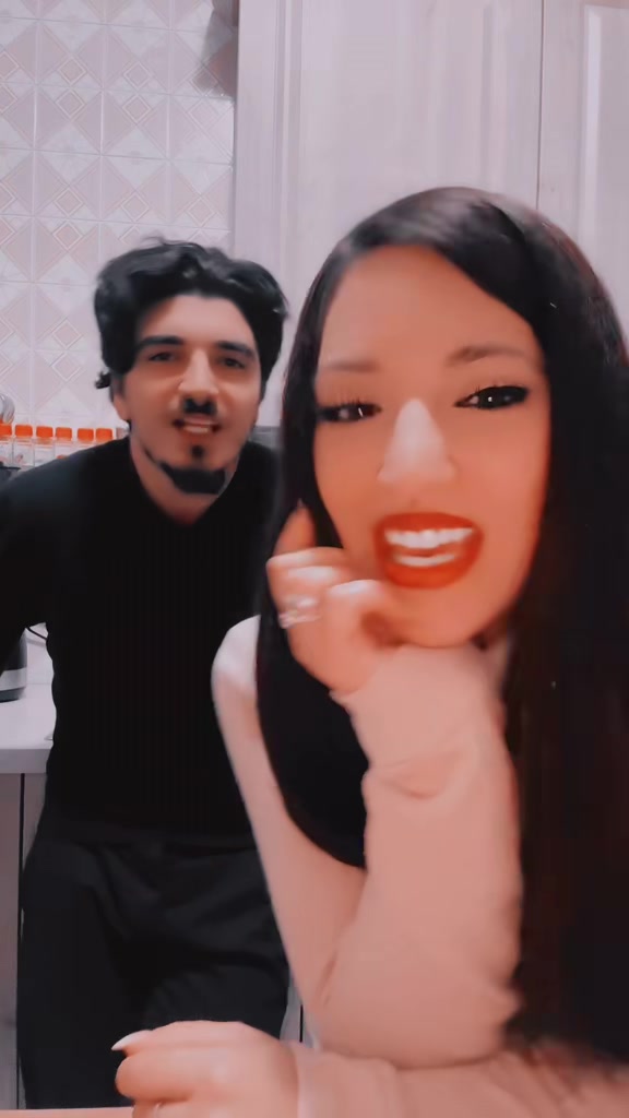 @Indecisi