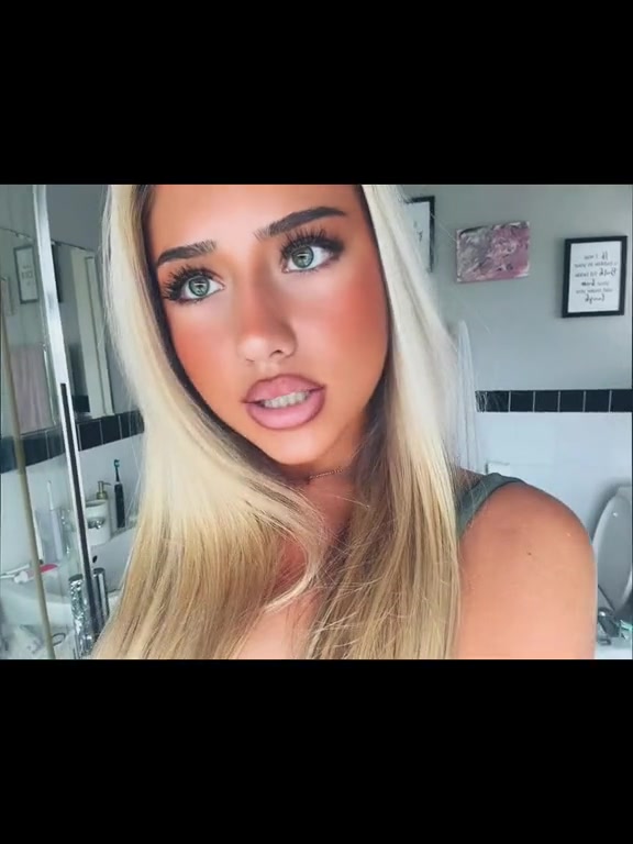 @𝐅𝐫𝐚𝐧𝐤𝐢𝐞 𝐞𝐥𝐥𝐚