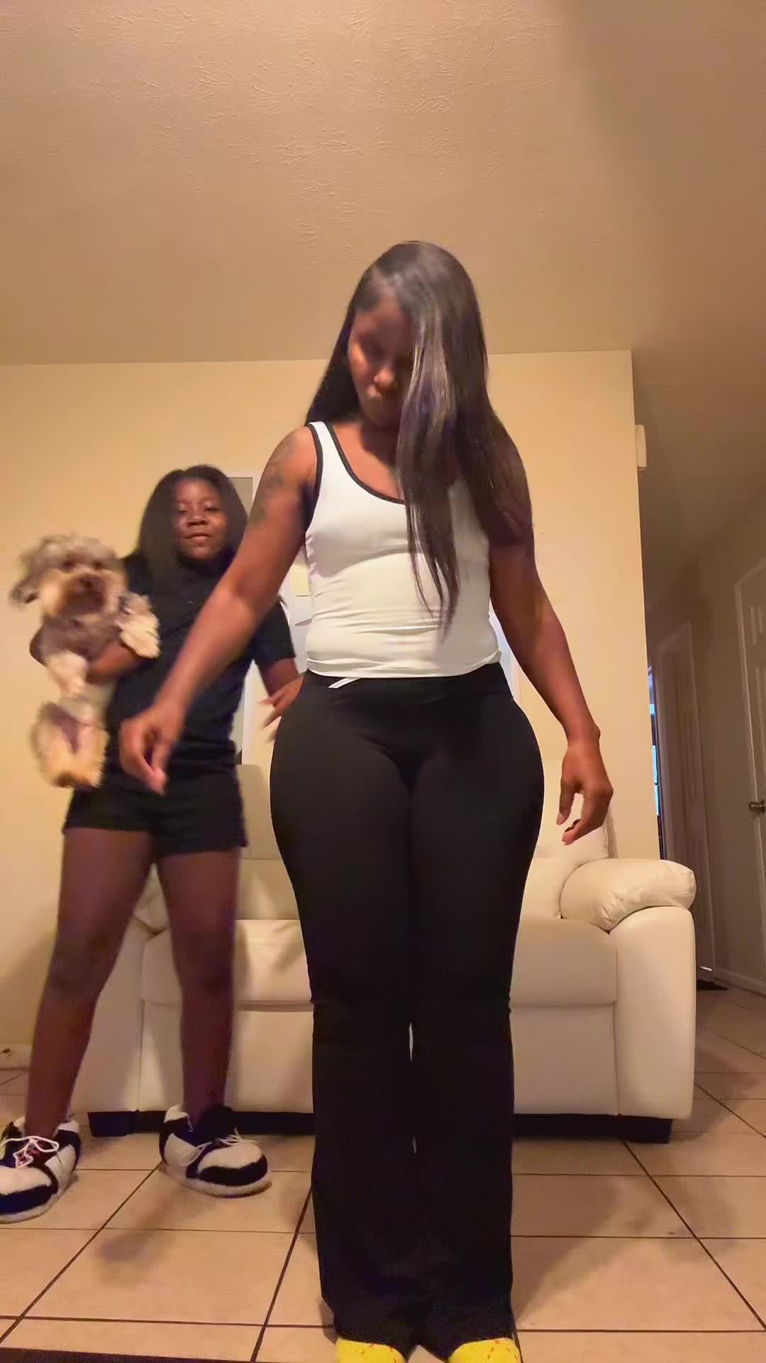 @_qlester