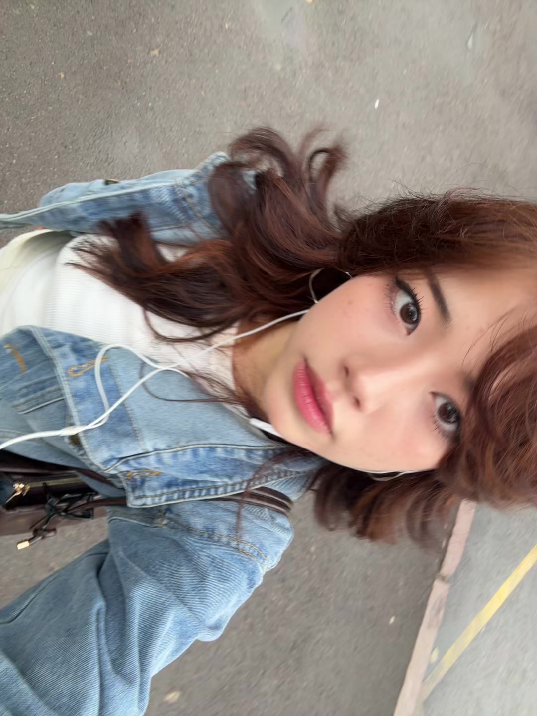 @Daniya🔅