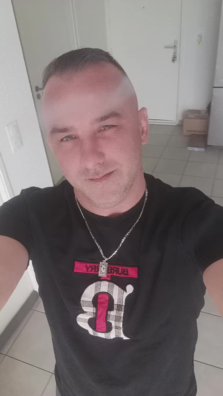 @hk666😈