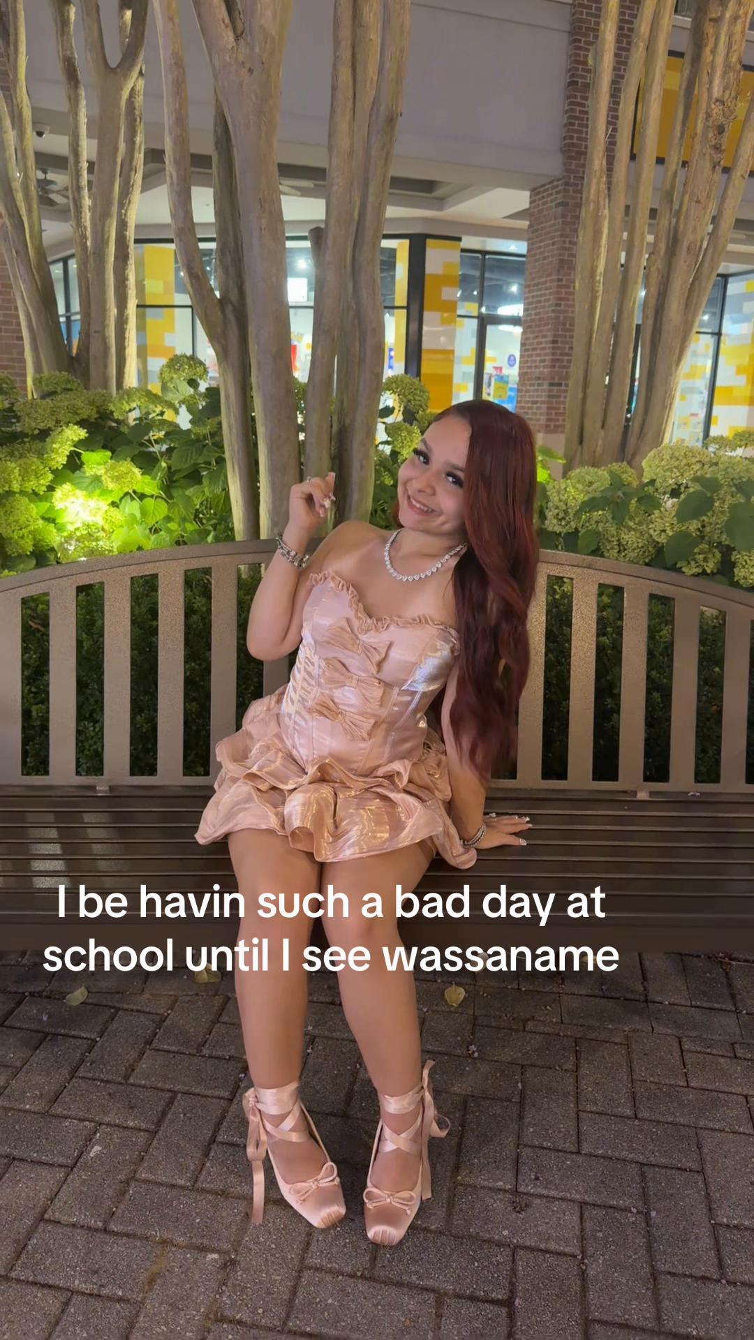 @️