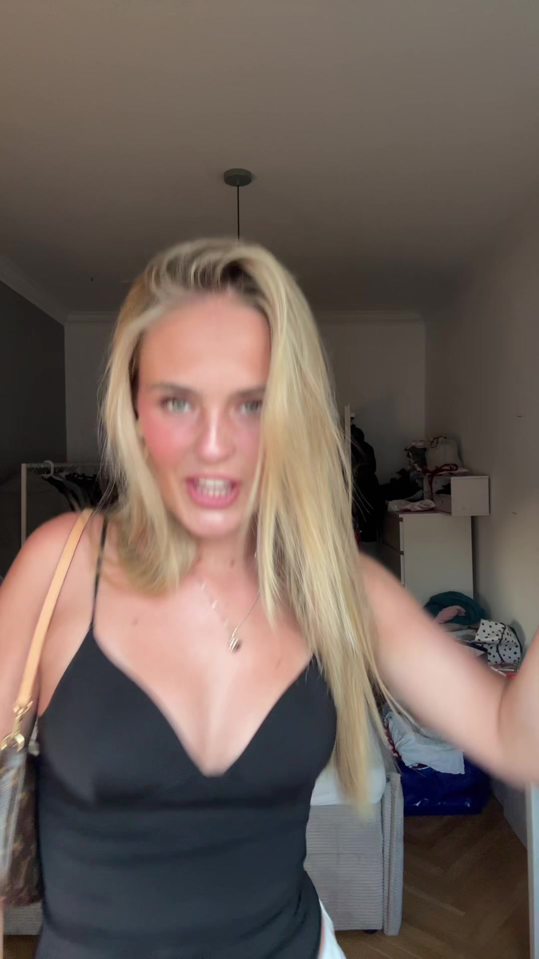 @Juli