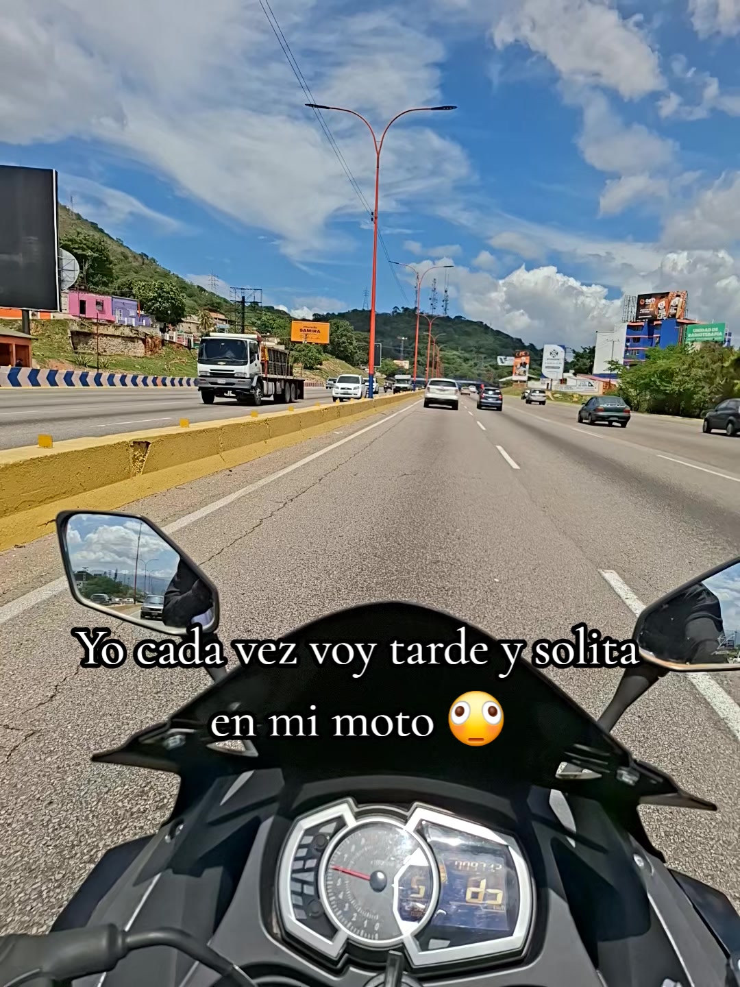 @Ꝟ